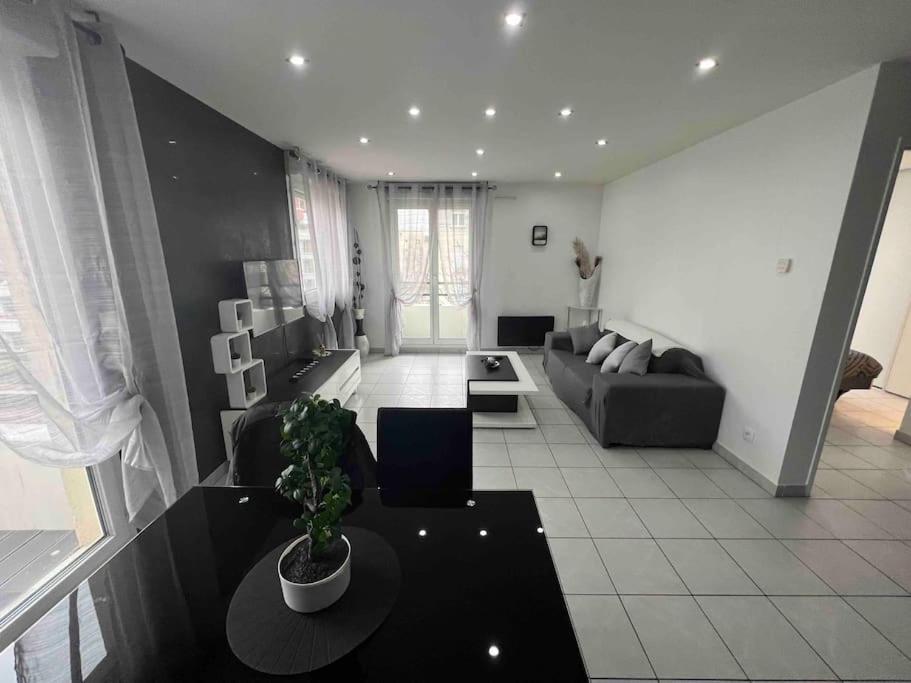 Apartment Tres Bel Entre Paris Et Disneyland