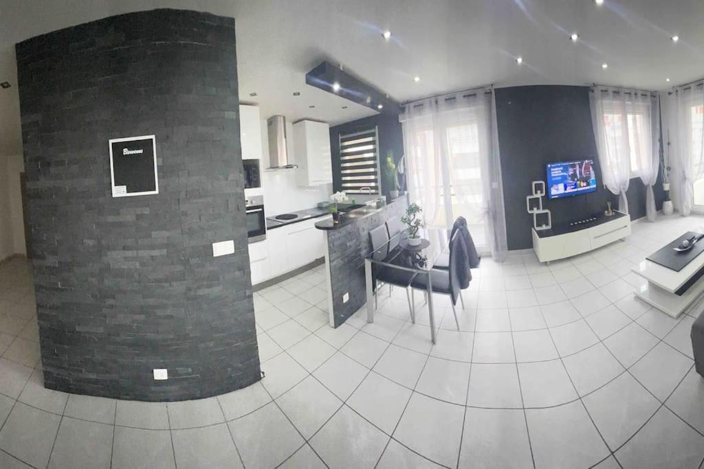 Apartment Tres Bel Entre Paris Et Disneyland